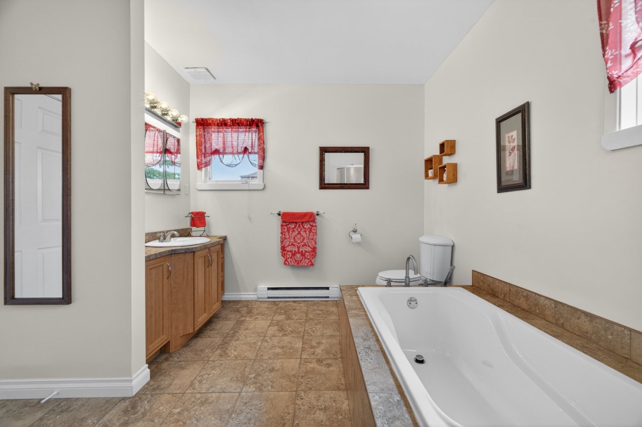 Salle de bains — 7, Rue du Collège, Rimouski, G5N5G8, Rimouski