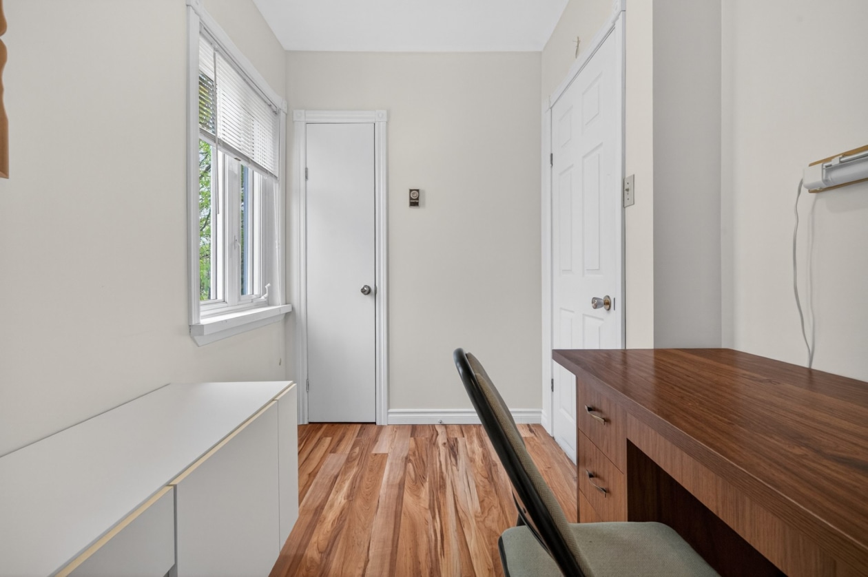 Bureau — 7, Rue du Collège, Rimouski, G5N5G8, Rimouski