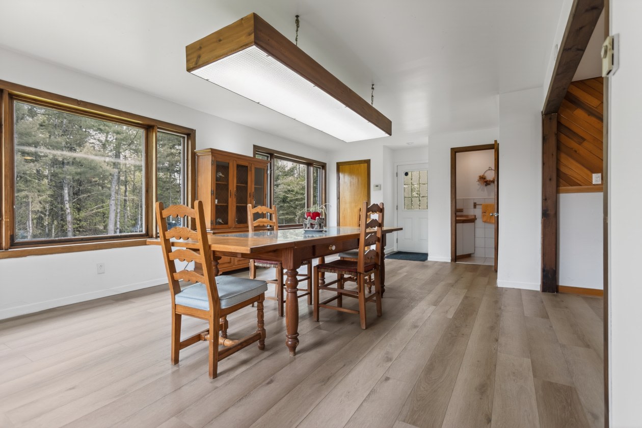 Salle à manger — 331 Rue des Pêcheurs, Saint-Alexis-Des-Monts, J0K 1V0, Saint-Alexis-Des-Monts