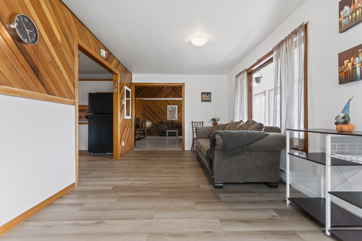 Salle à manger — 331 Rue des Pêcheurs, Saint-Alexis-Des-Monts, J0K 1V0, Saint-Alexis-Des-Monts