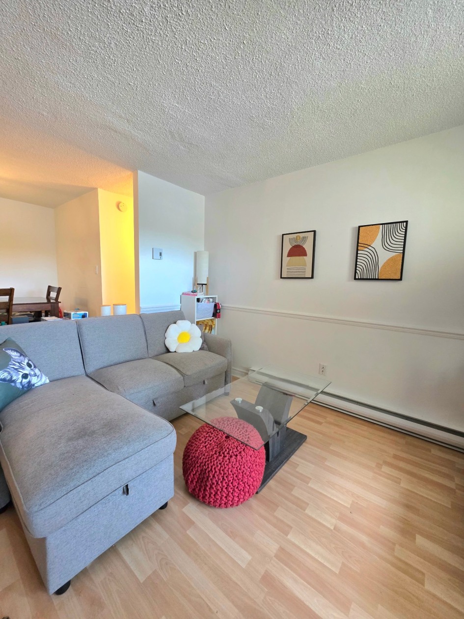 Salon — 70, Rue St-Germain E., 504, Rimouski, G5L7K1, Rimouski