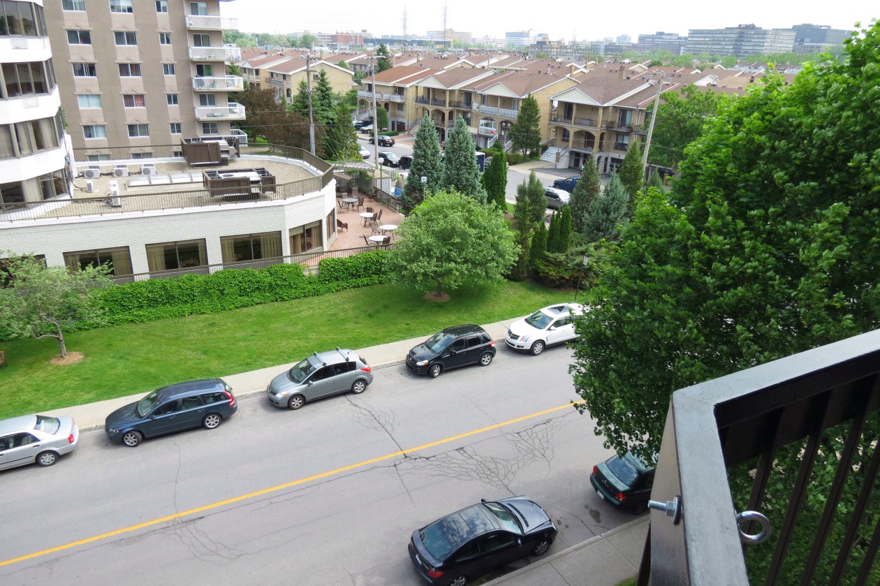 Balcon — 10100 Ave. Bois-de-Boulogne, 504, Montreal, H4N 1K7, Montreal