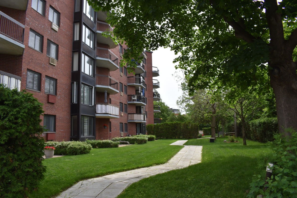 Jardin — 10100 Ave. Bois-de-Boulogne, 504, Montreal, H4N 1K7, Montreal