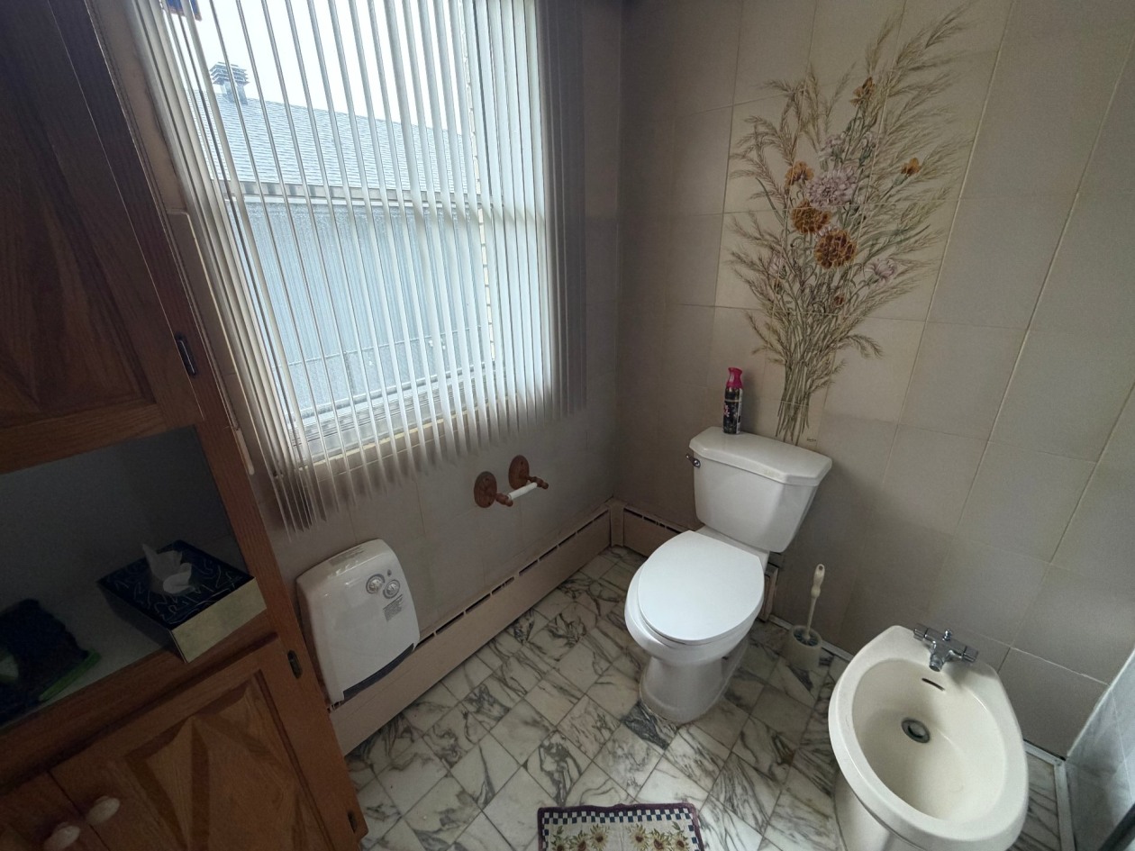 Salle de bains — 145, Boul. Auger O., Alma, G7B2A9, Alma