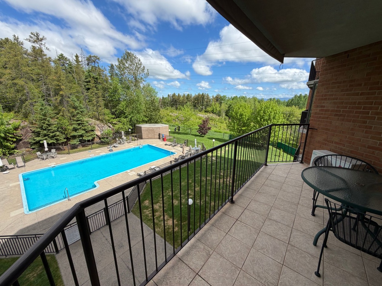 Terrasse — 1900, Rue des Roitelets, 24, Saguenay (Chicoutimi), G7H7P7, Saguenay (Chicoutimi)