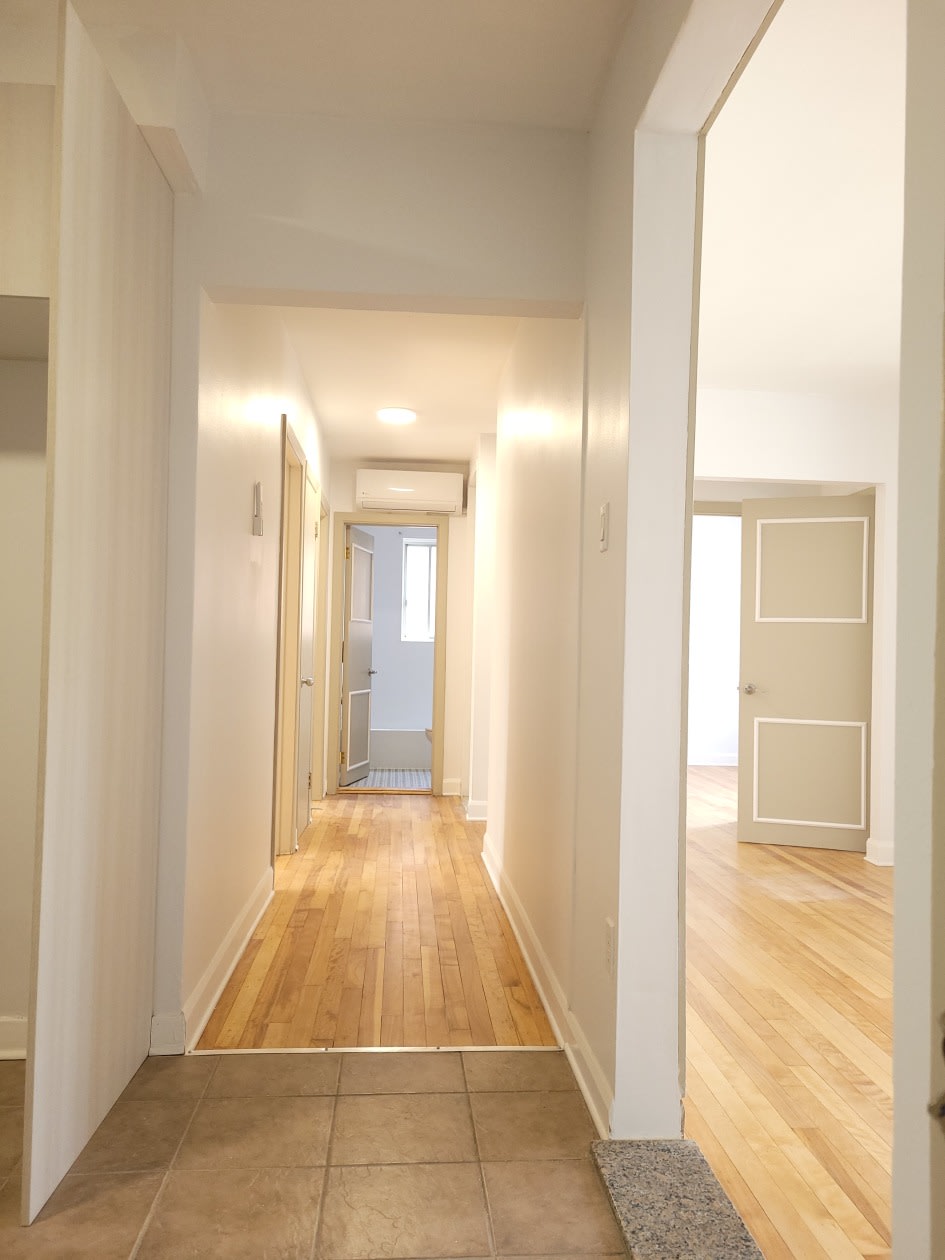 Corridor — 577 Rue Gail, Greenfield Park, J4V 2E8, Greenfield Park