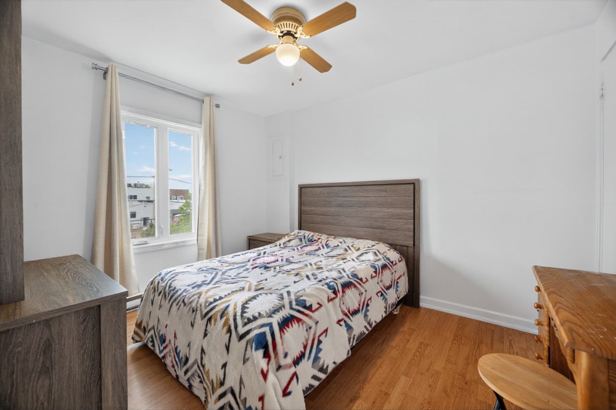 Chambre à coucher — 1565, Rue des Oblats, Mont-Joli, G5H2N8, Mont-Joli