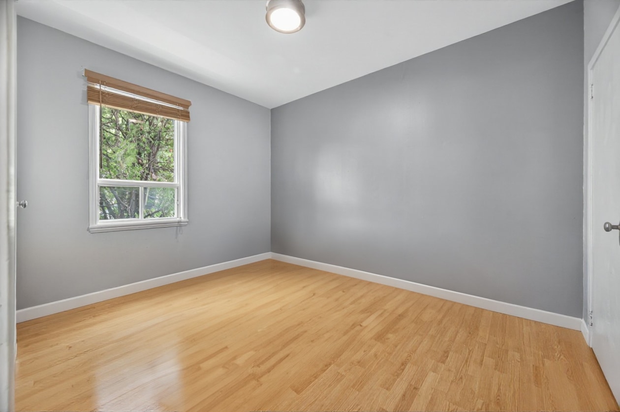 Chambre à coucher — 1565, Rue des Oblats, Mont-Joli, G5H2N8, Mont-Joli