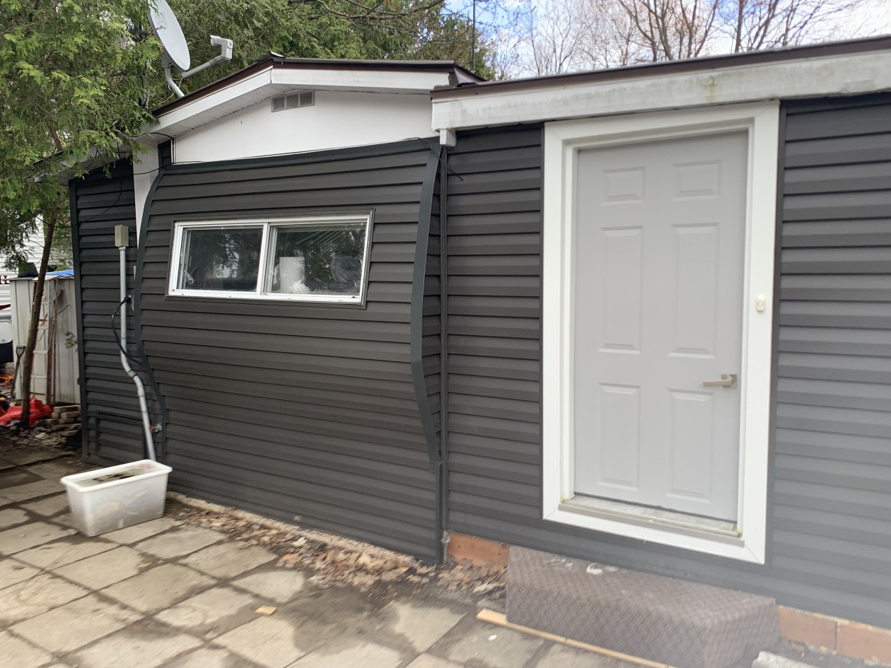 Entrée extérieure — 402-209 Rte 201, 402, Rigaud, J0P 1P0, Rigaud