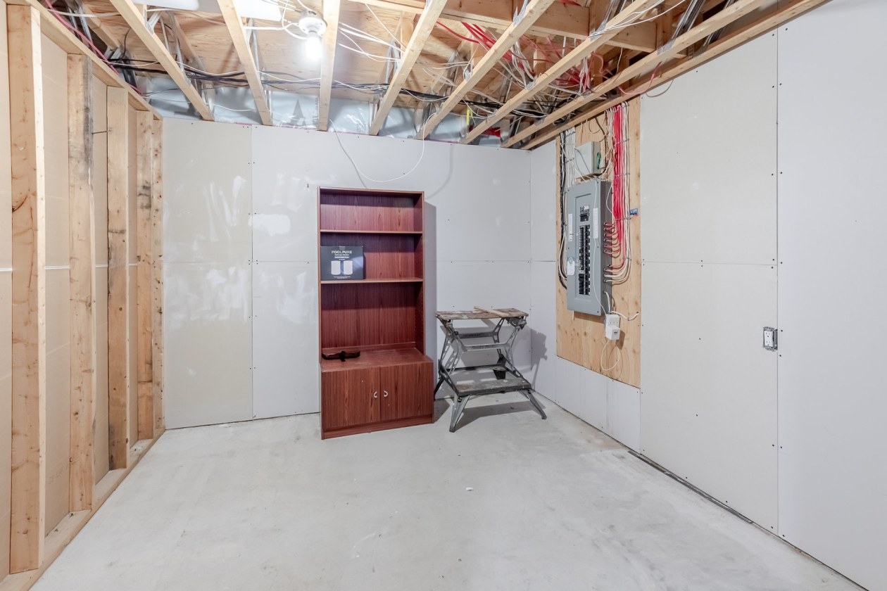 Rangement — 22190, Ch. du Lac-Blanc, Saint-Ubalde, G0A4L0, Saint-Ubalde