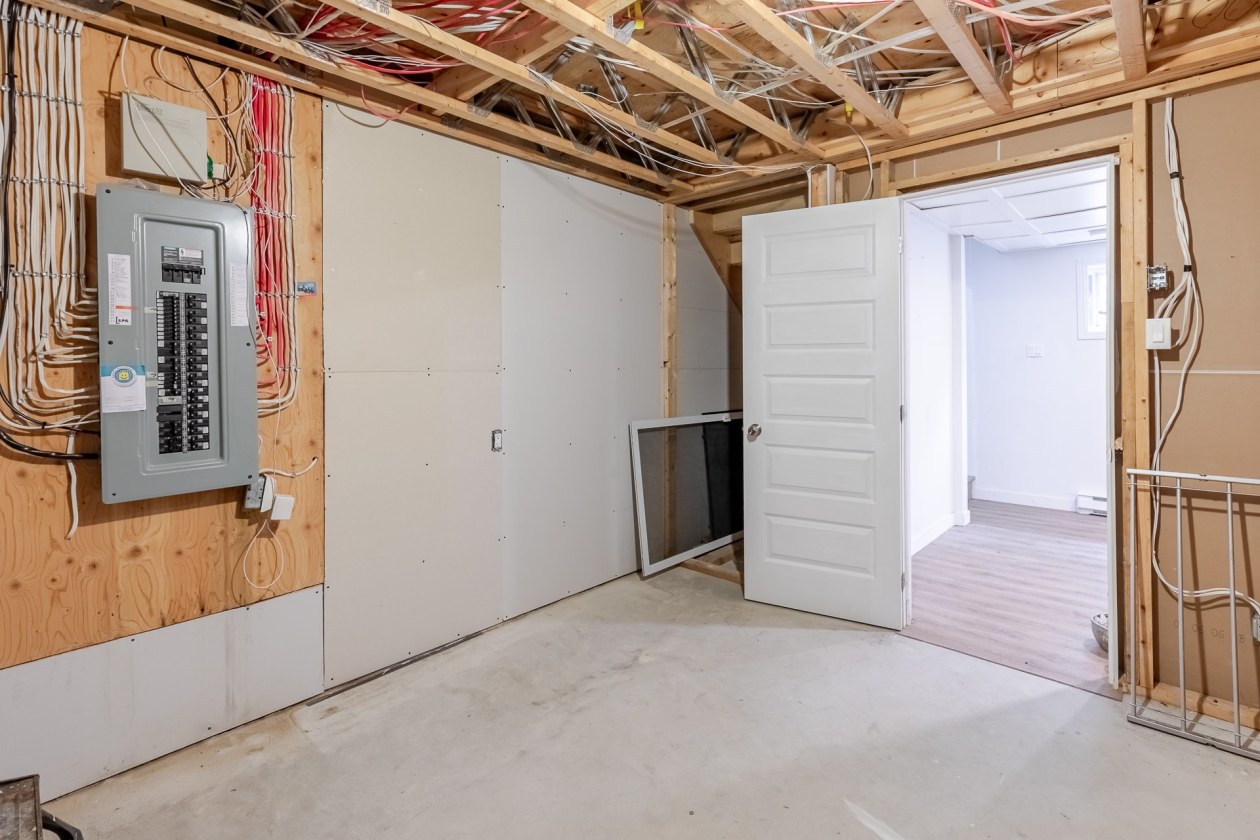 Rangement — 22190, Ch. du Lac-Blanc, Saint-Ubalde, G0A4L0, Saint-Ubalde
