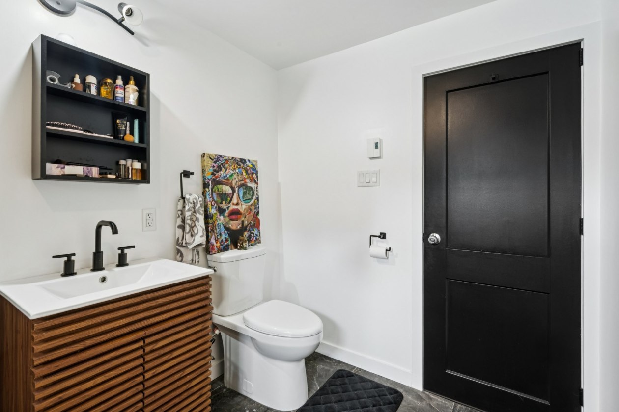 Salle de bains — 2230, Rue Notre-Dame, Montréal (Lachine), H8S2G6, Montréal (Lachine)