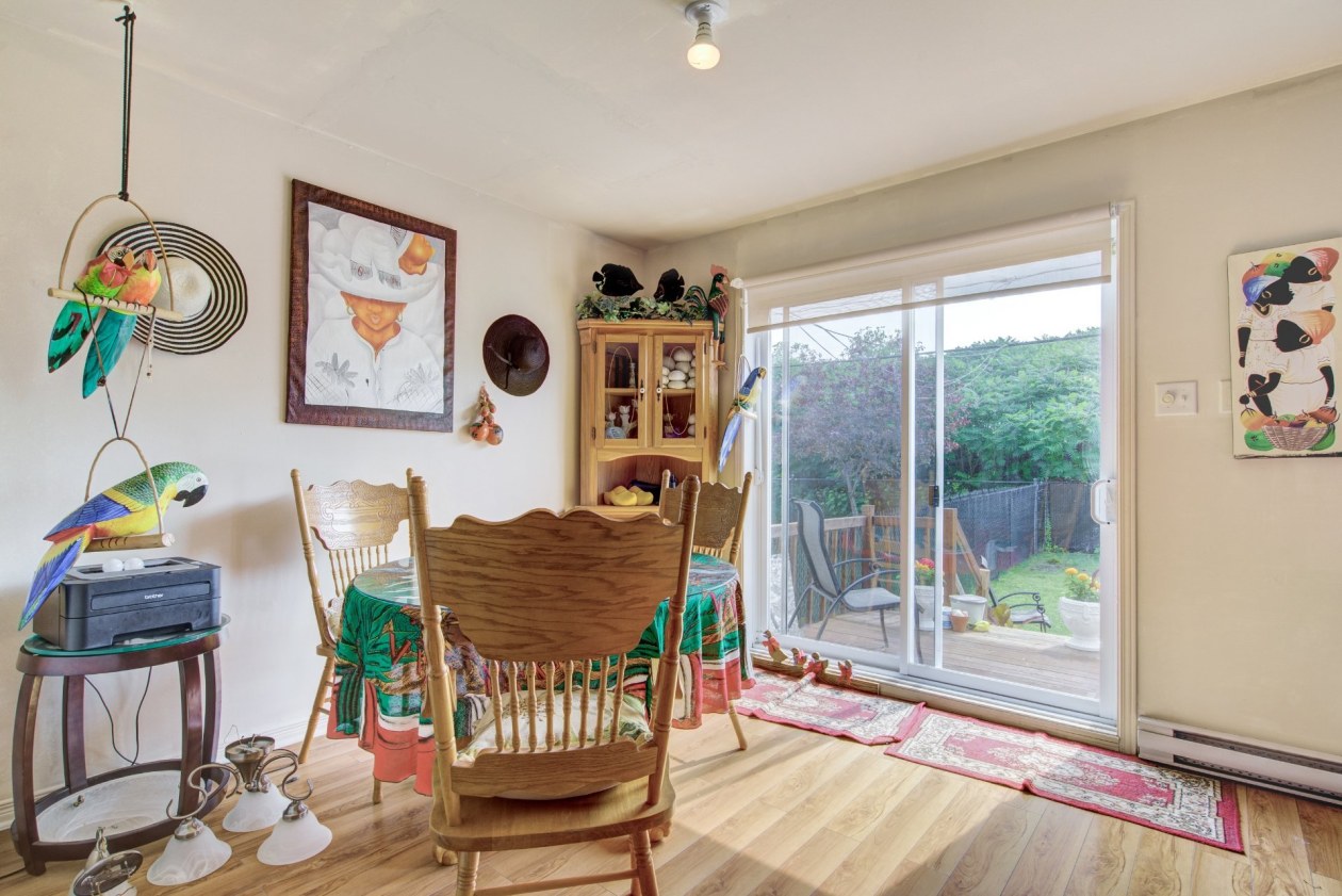 Salle à manger — 75, Av. des Flandres, Candiac, J5R6W1, Candiac