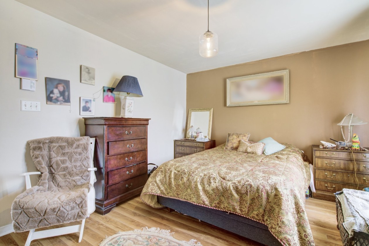 Chambre à coucher — 75, Av. des Flandres, Candiac, J5R6W1, Candiac