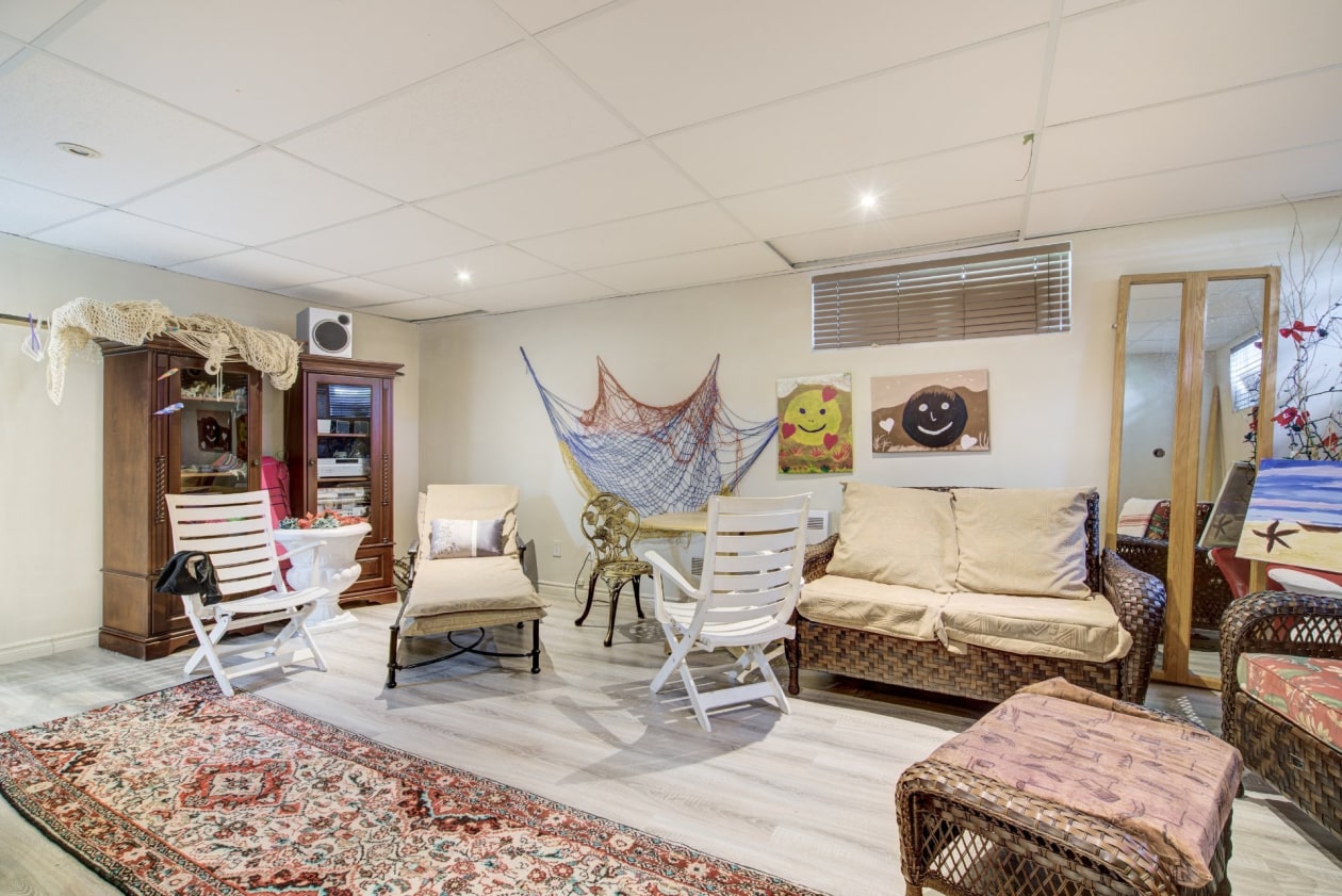 Salle familiale — 75, Av. des Flandres, Candiac, J5R6W1, Candiac
