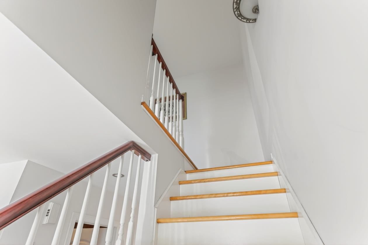 Escalier — 6 Rue Martel, Kingsey Falls, J0A 1B0, Kingsey Falls