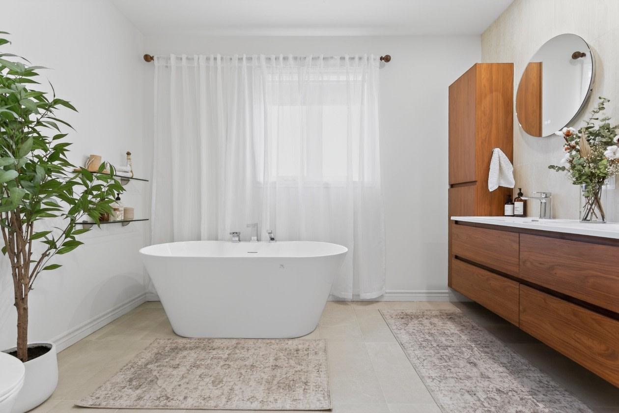 Salle de bains — 6 Rue Martel, Kingsey Falls, J0A 1B0, Kingsey Falls