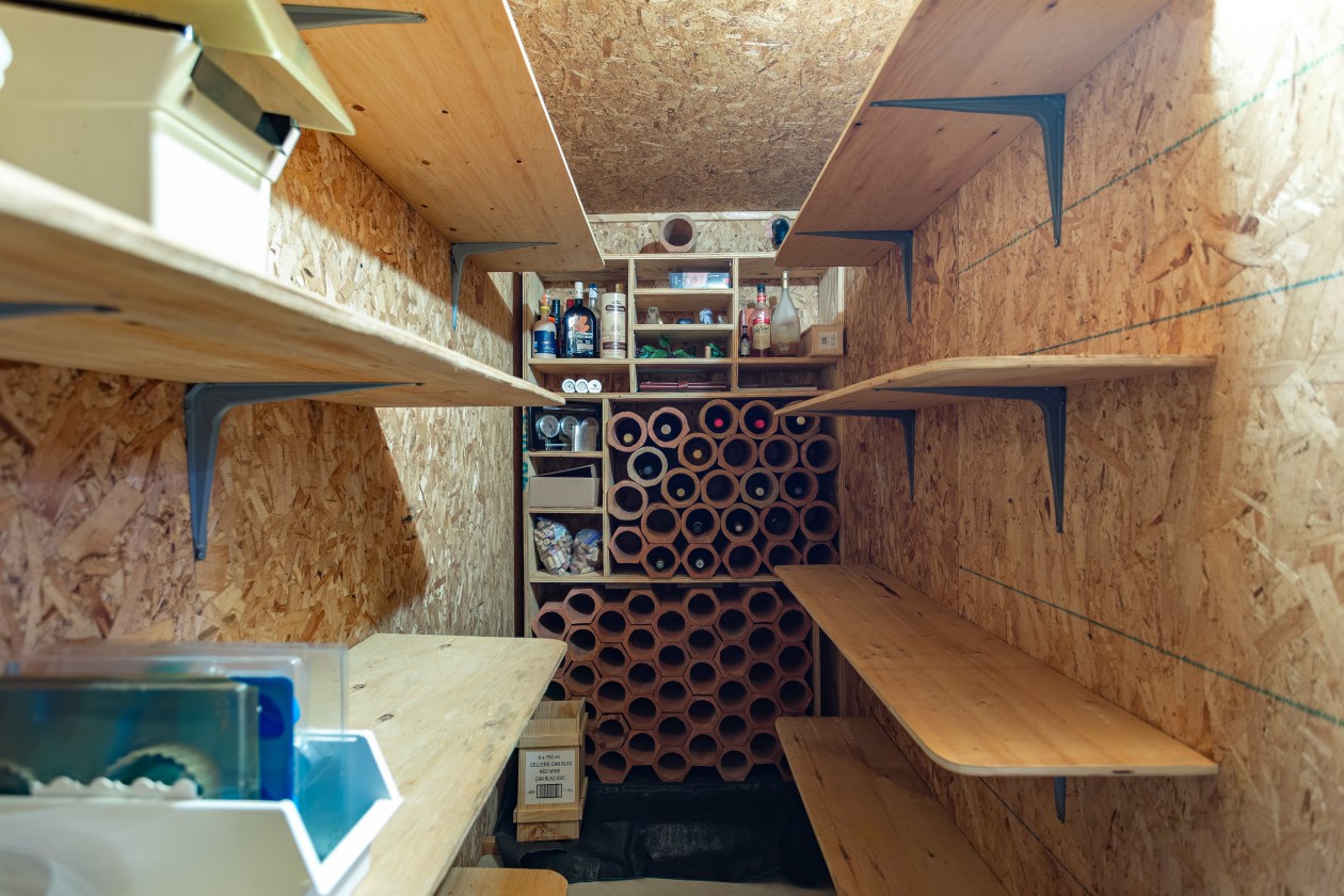 Cave à vin — 6 Rue Martel, Kingsey Falls, J0A 1B0, Kingsey Falls