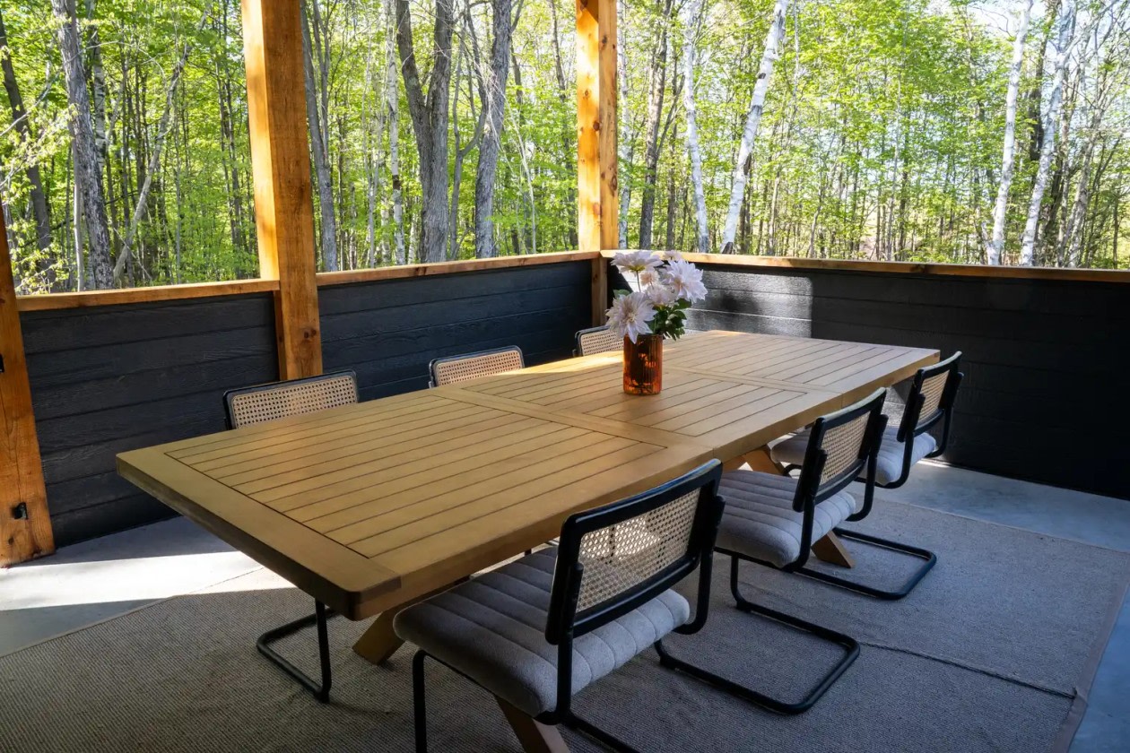 Terrasse — 39 Chem. des Bouleaux, Sainte-Anne-des-Lacs, J0R 1B0, Sainte-Anne-des-Lacs