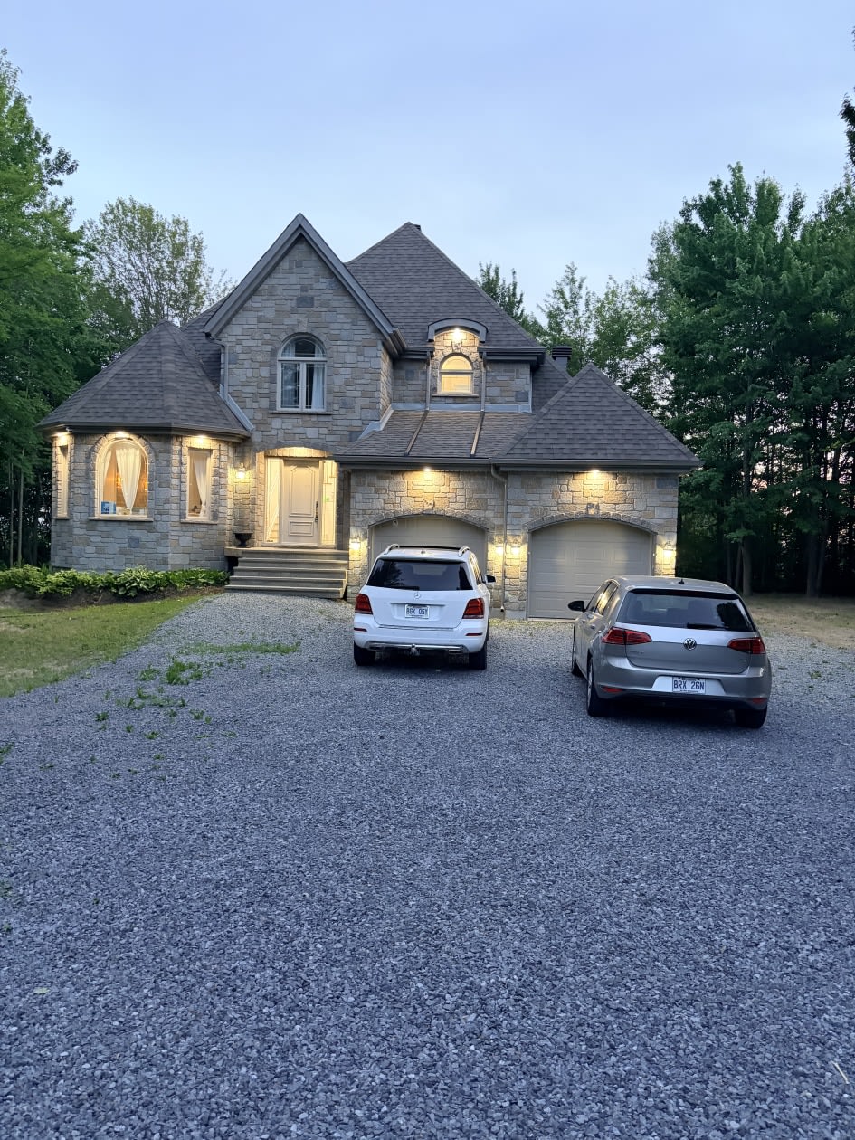 Photo 2 — 12700 Blvd. Laurier, Terrebonne, J7M 1W4, Terrebonne