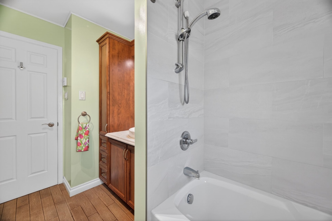 Salle de bains — 510, Rue du Marquis-De-Vaudreuil, Rimouski, G5N1B3, Rimouski