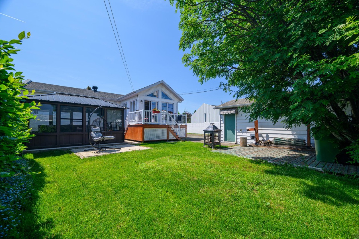 Cour — 510, Rue du Marquis-De-Vaudreuil, Rimouski, G5N1B3, Rimouski