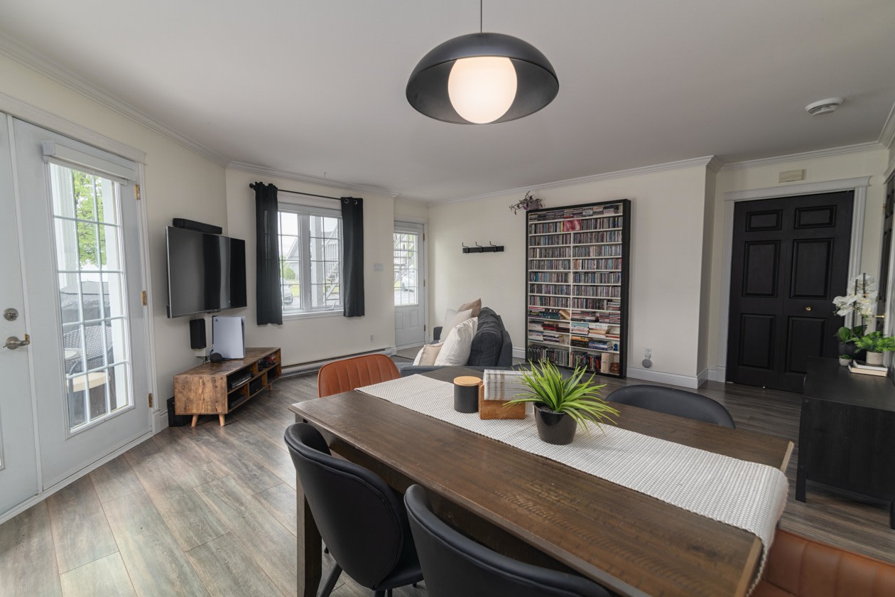 Salle à manger — 4100 Imp De l'Anse, 4100, Saint-Hyacinthe, J2R 2J4, Saint-Hyacinthe