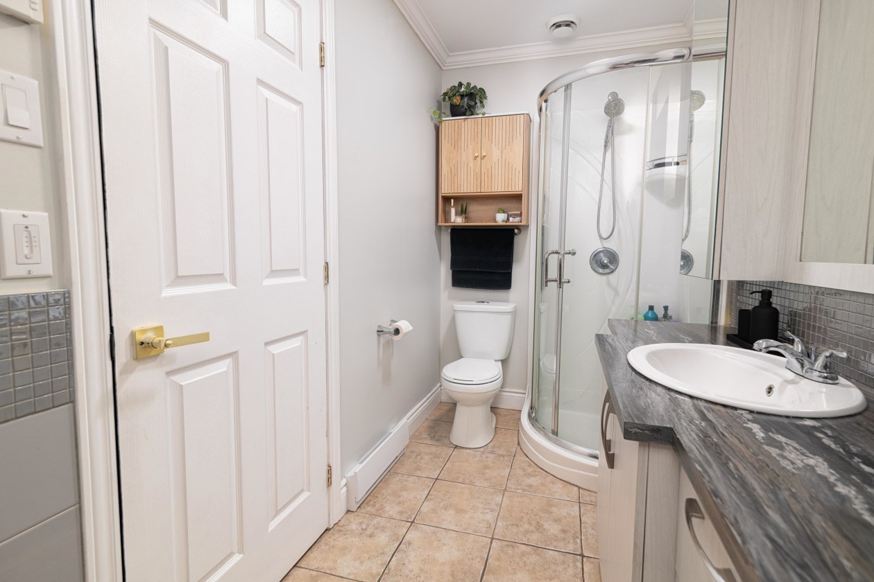 Salle de bains — 4100 Imp De l'Anse, 4100, Saint-Hyacinthe, J2R 2J4, Saint-Hyacinthe