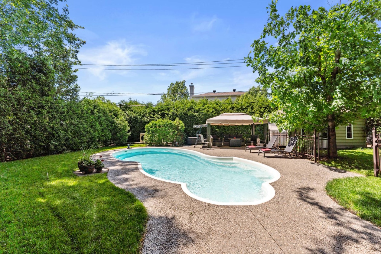 Piscine — 2000, Rue de l'Épervier, Terrebonne (La Plaine), J7M2E5, Terrebonne (La Plaine)