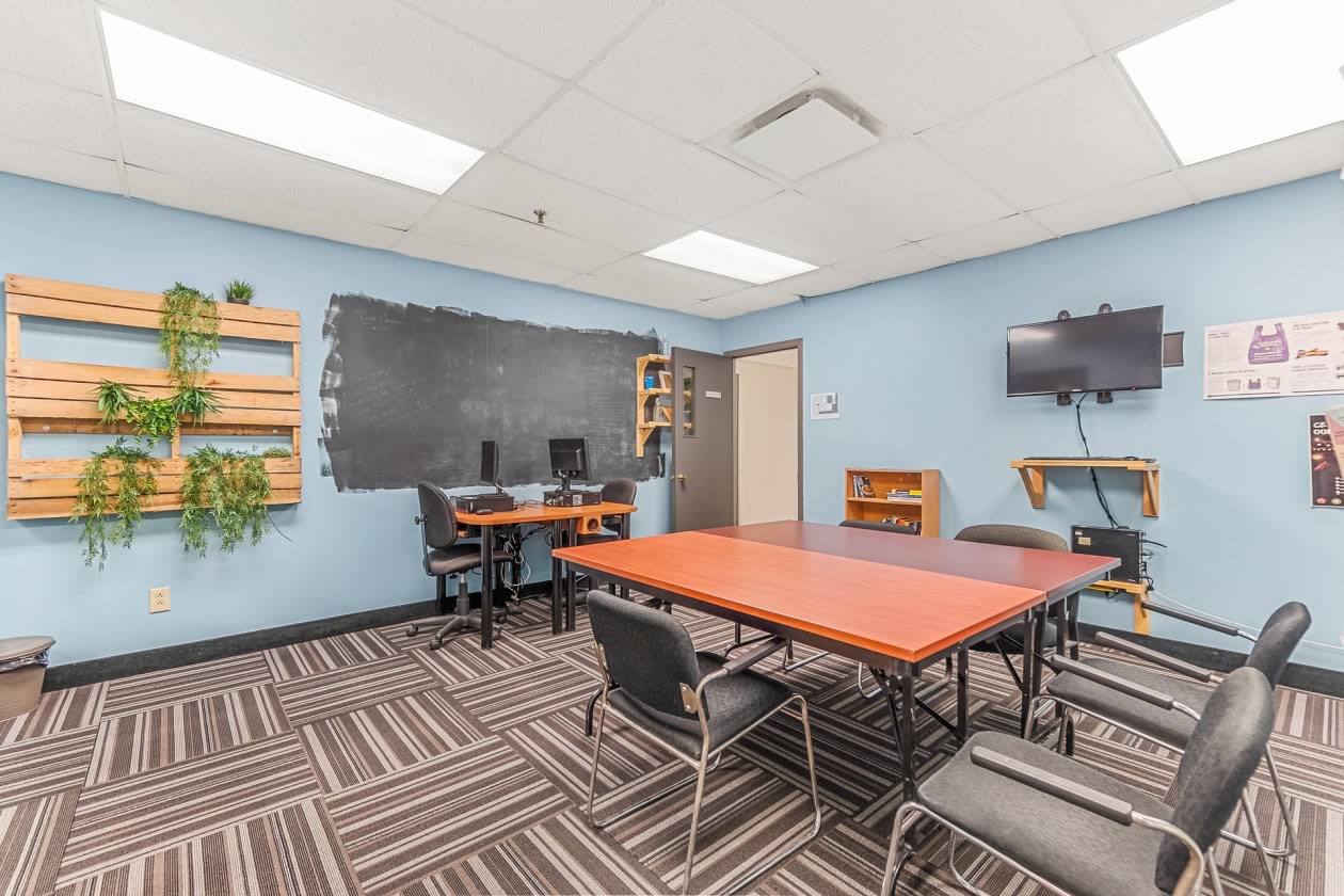 Photo 2 — 275-2750 Chem. Sainte-Foy, 275, Québec, G1V 1V6, Québec