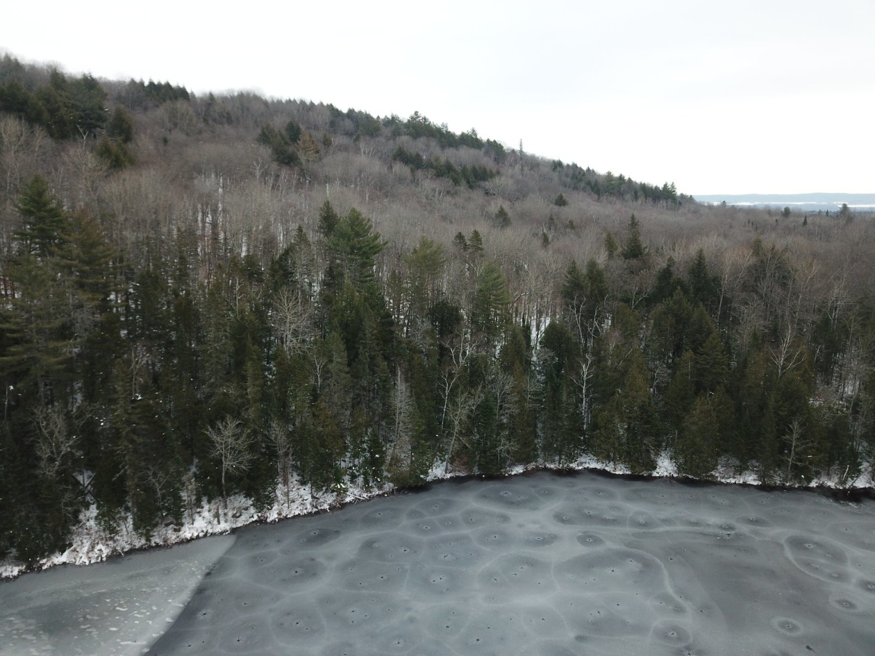 Bord de l'eau — Ch. Desrochers, Saint-Damien, J0K2E0, Saint-Damien