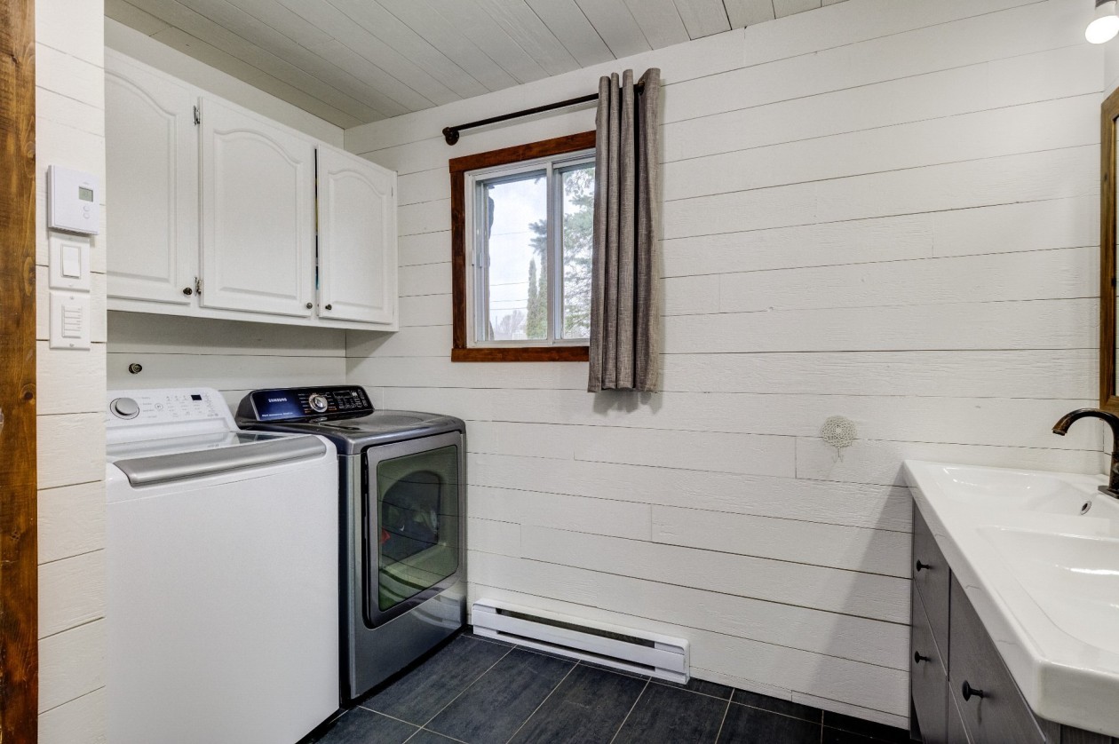 Salle de bains — 596, Rue Hamel, Magog, J1X4P5, Magog