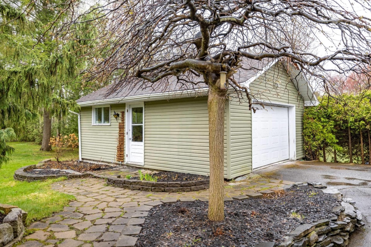 Garage — 596, Rue Hamel, Magog, J1X4P5, Magog