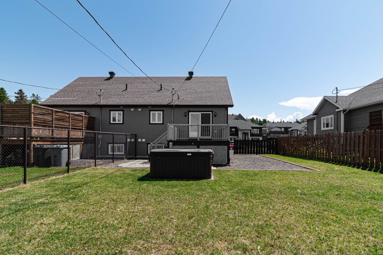 Cour — 313, Rue Madeleine-Gleason, Rimouski, G5M0V3, Rimouski