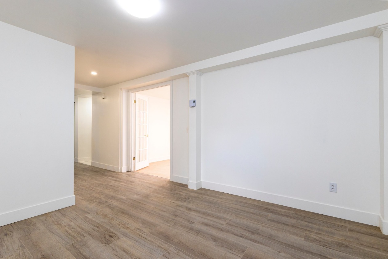 Salle familiale — 336, Av. Brahms, Châteauguay, J6K4H1, Châteauguay