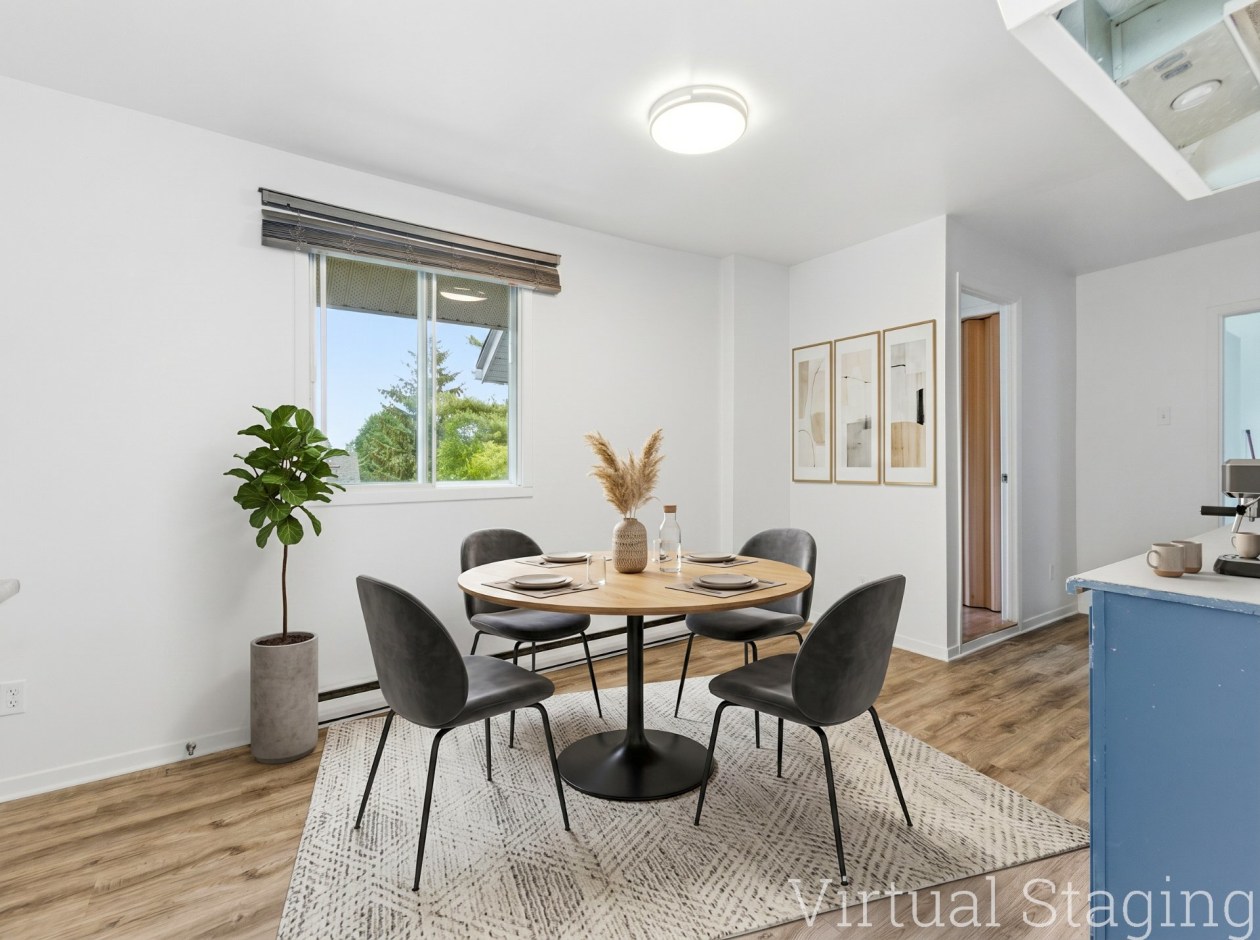 Salle à manger — 72A, Rue Gilmour, Châteauguay, J6J1K7, Châteauguay