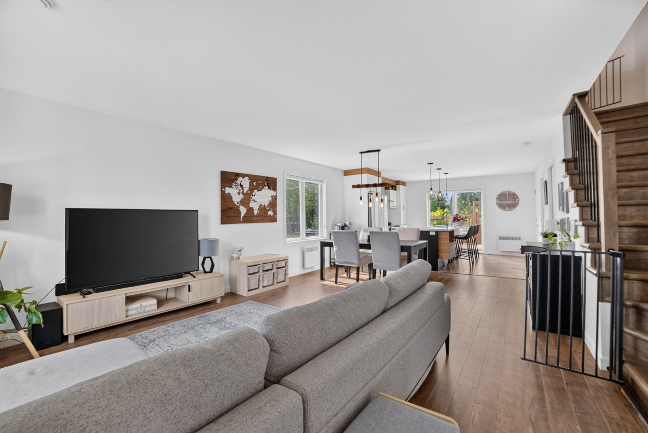 Salon — 1632, Rue Matisse, Sherbrooke (Brompton/Rock Forest/Saint-Élie/Deauville), J1N1B9, Sherbrooke (Brompton/Rock Forest/Saint-Élie/Deauville)