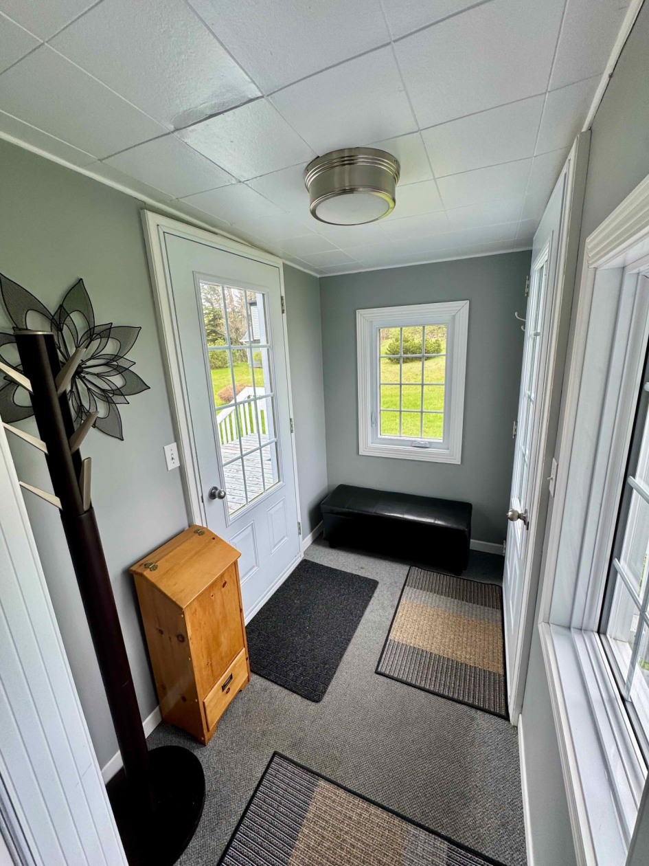 Hall d'entrée — 2249, Route 132 E., Rimouski, G0L1B0, Rimouski