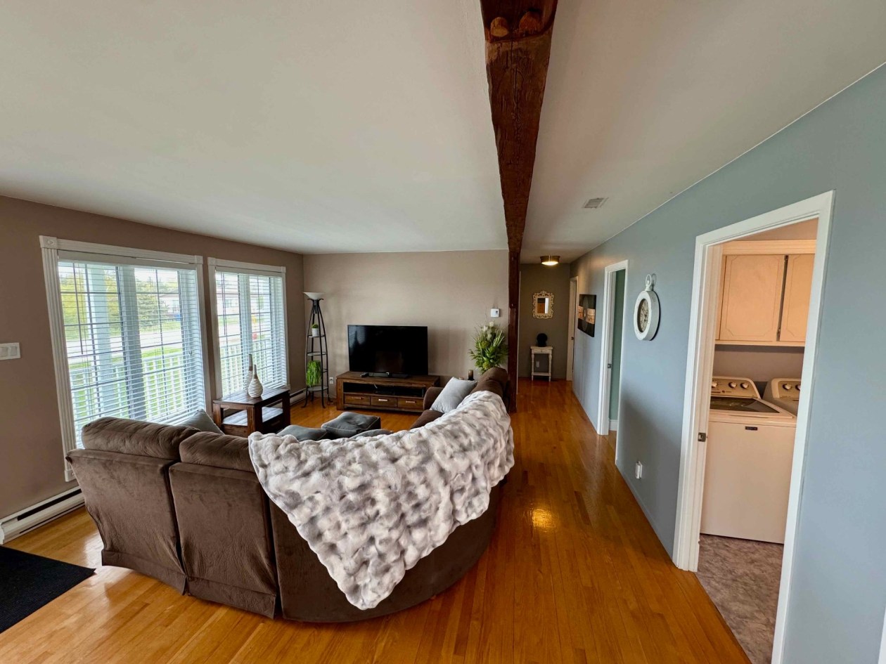 Salon — 2249, Route 132 E., Rimouski, G0L1B0, Rimouski