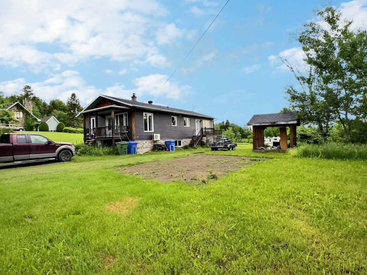 6088, Ch. St-André — photo 1