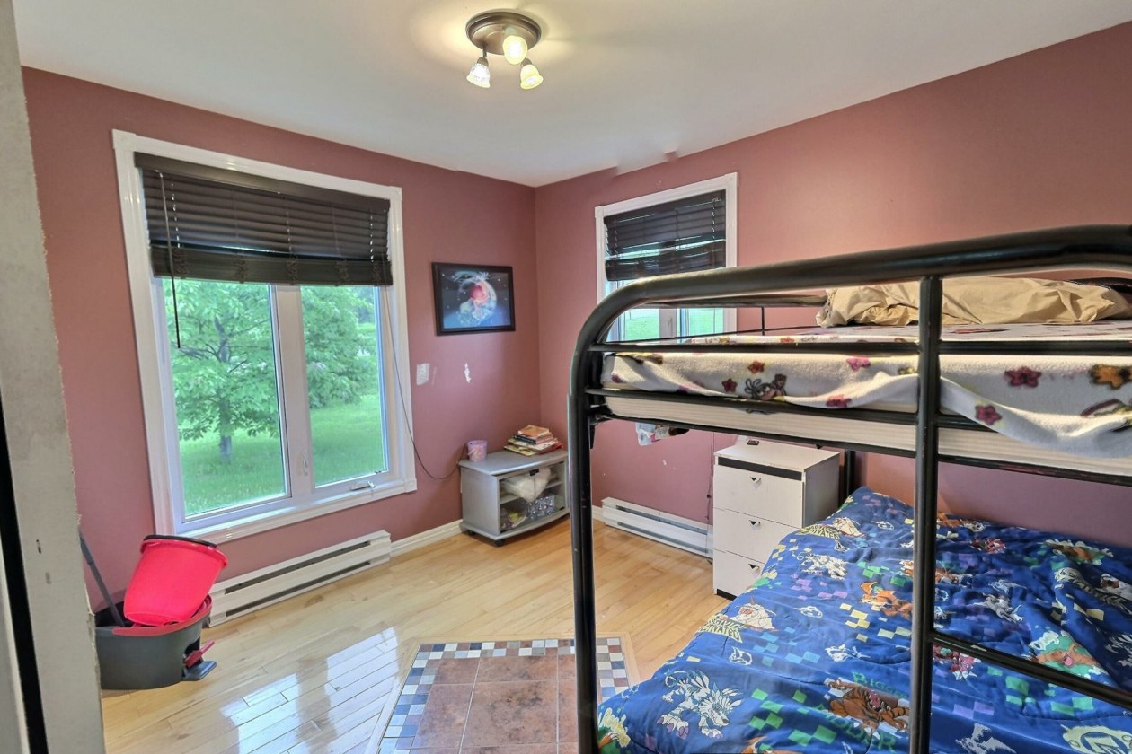 Chambre à coucher — 6088, Ch. St-André, Saguenay (Jonquière), G7X7V4, Saguenay (Jonquière)