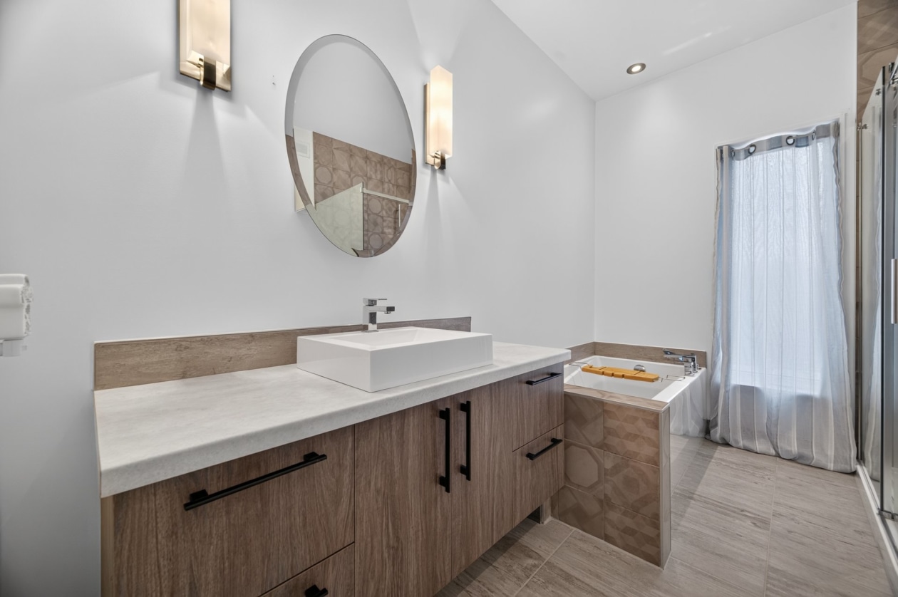 Salle de bains — 224, 4e Rang O., Saint-Anaclet-de-Lessard, G0K1H0, Saint-Anaclet-de-Lessard