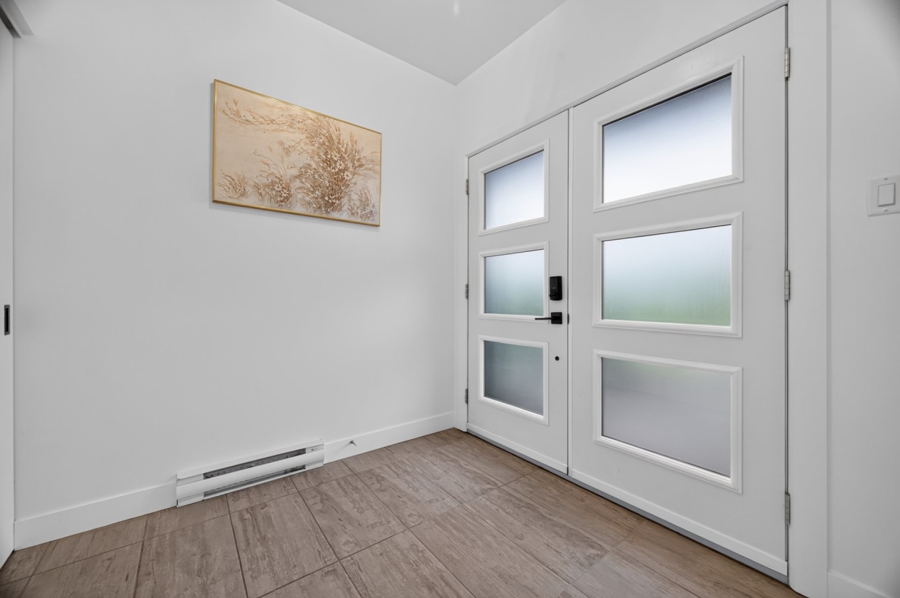 Hall d'entrée — 224, 4e Rang O., Saint-Anaclet-de-Lessard, G0K1H0, Saint-Anaclet-de-Lessard