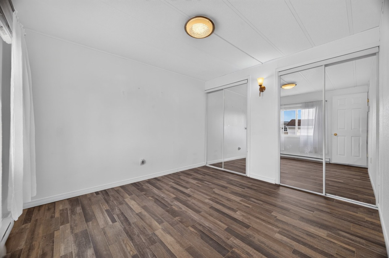 Chambre à coucher — 220, 4e Rang O., Saint-Anaclet-de-Lessard, G0K1H0, Saint-Anaclet-de-Lessard