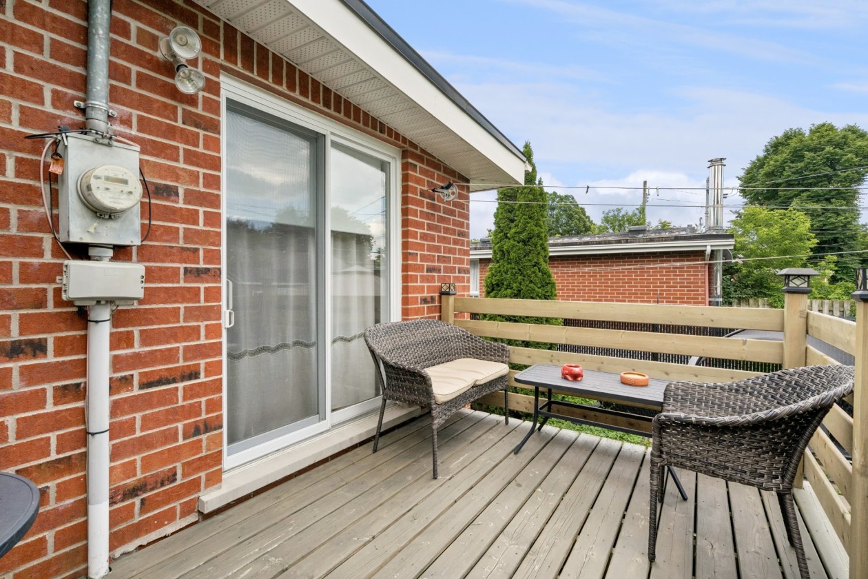 Balcon — 13, Place des Hirondelles, Laval (Duvernay), H7A2X4, Laval (Duvernay)