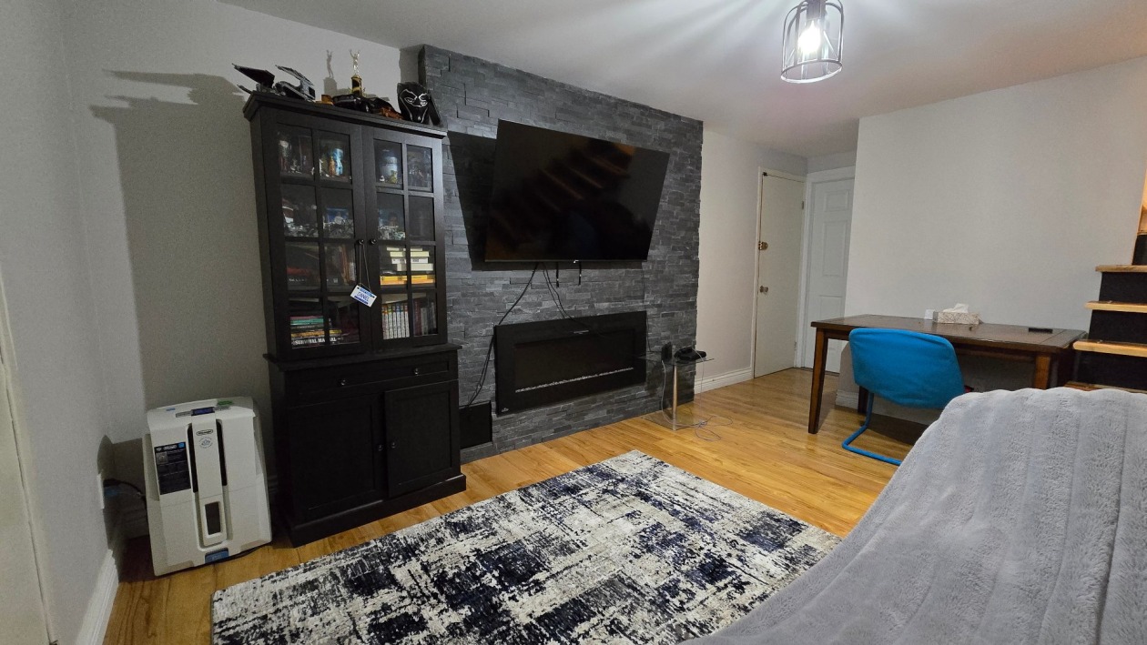 Salle familiale — 3050, Rue Noorduyn, Montréal (Saint-Laurent), H4R1A2, Montréal (Saint-Laurent)