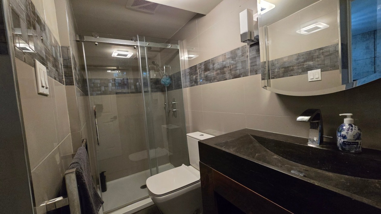 Salle de bains — 3050, Rue Noorduyn, Montréal (Saint-Laurent), H4R1A2, Montréal (Saint-Laurent)