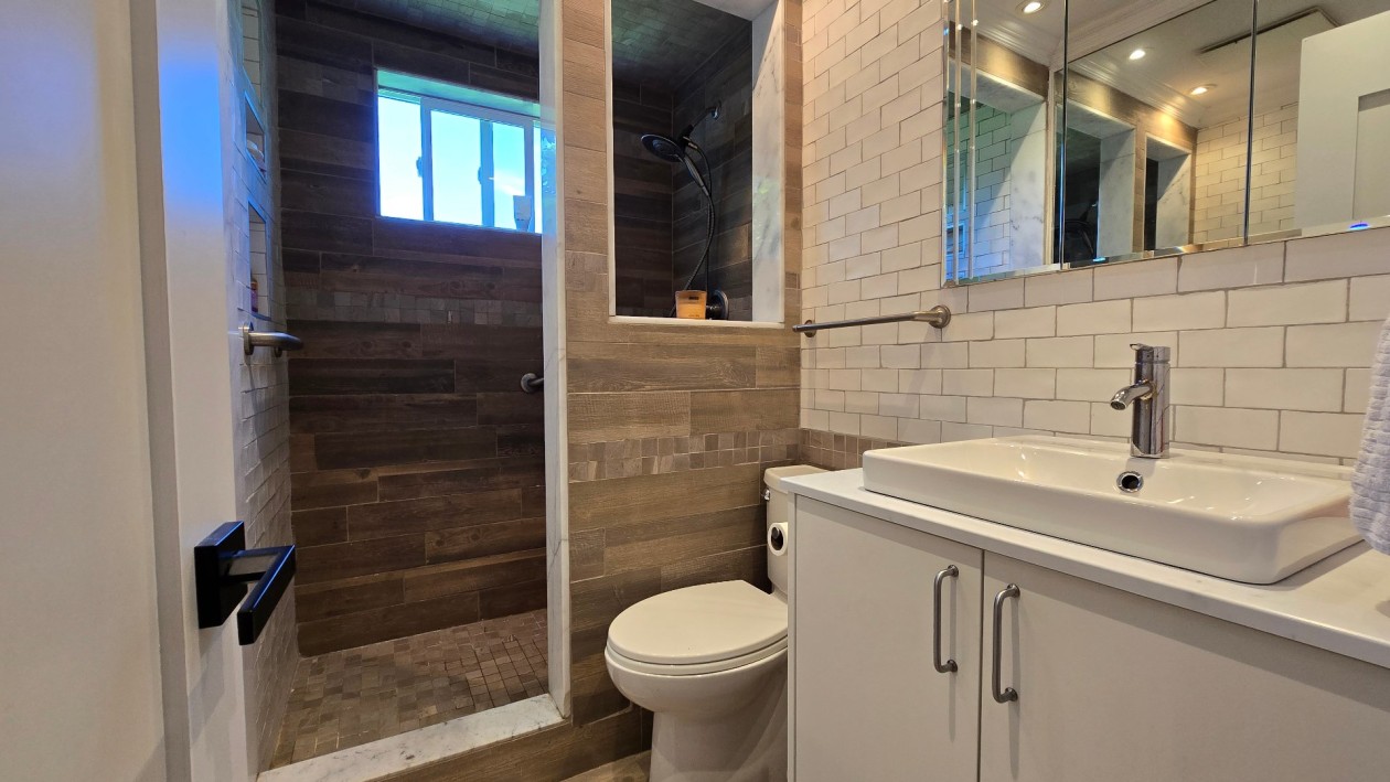Salle de bains — 118, Rue Bedford, Baie-d'Urfé, H9X3A1, Baie-d'Urfé