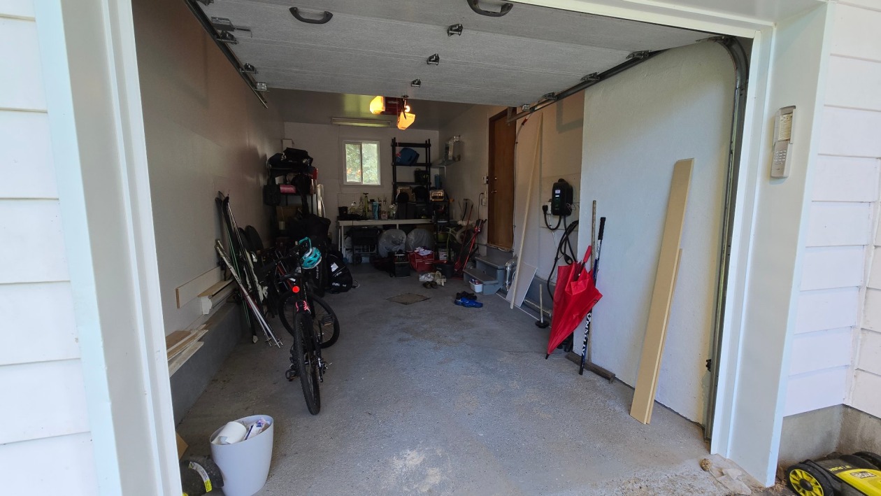Garage — 118, Rue Bedford, Baie-d'Urfé, H9X3A1, Baie-d'Urfé