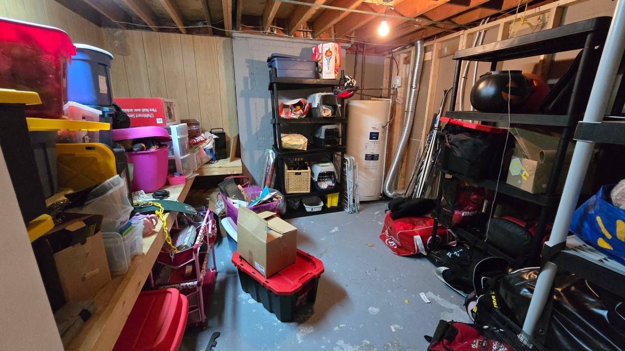 Rangement — 118, Rue Bedford, Baie-d'Urfé, H9X3A1, Baie-d'Urfé